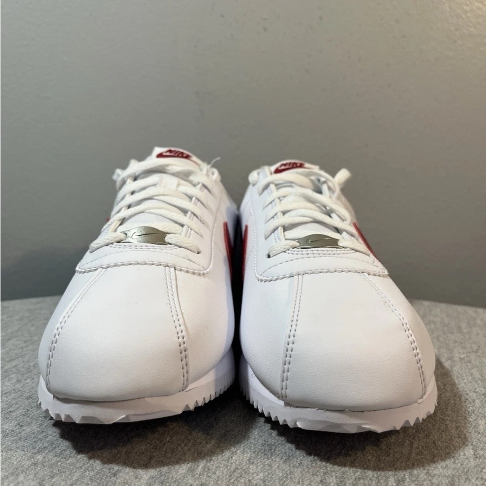 Nike Cortez GS White Red Blue Sneaker Size 7Y/Women 8.5 DM0950-115 - Picture 2 of 11